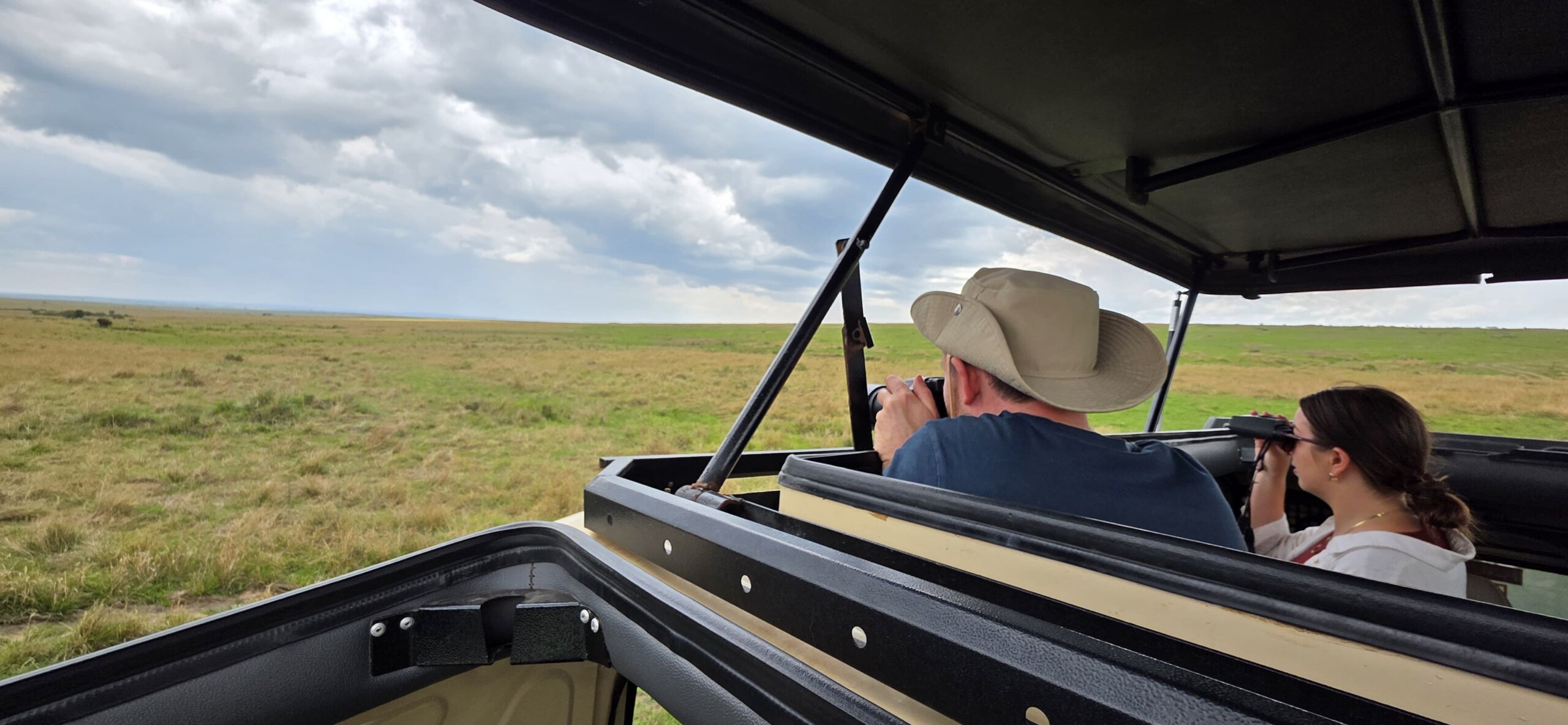 HAVIND A VIEW OF MASAI MARA NATIONAL RESERVE