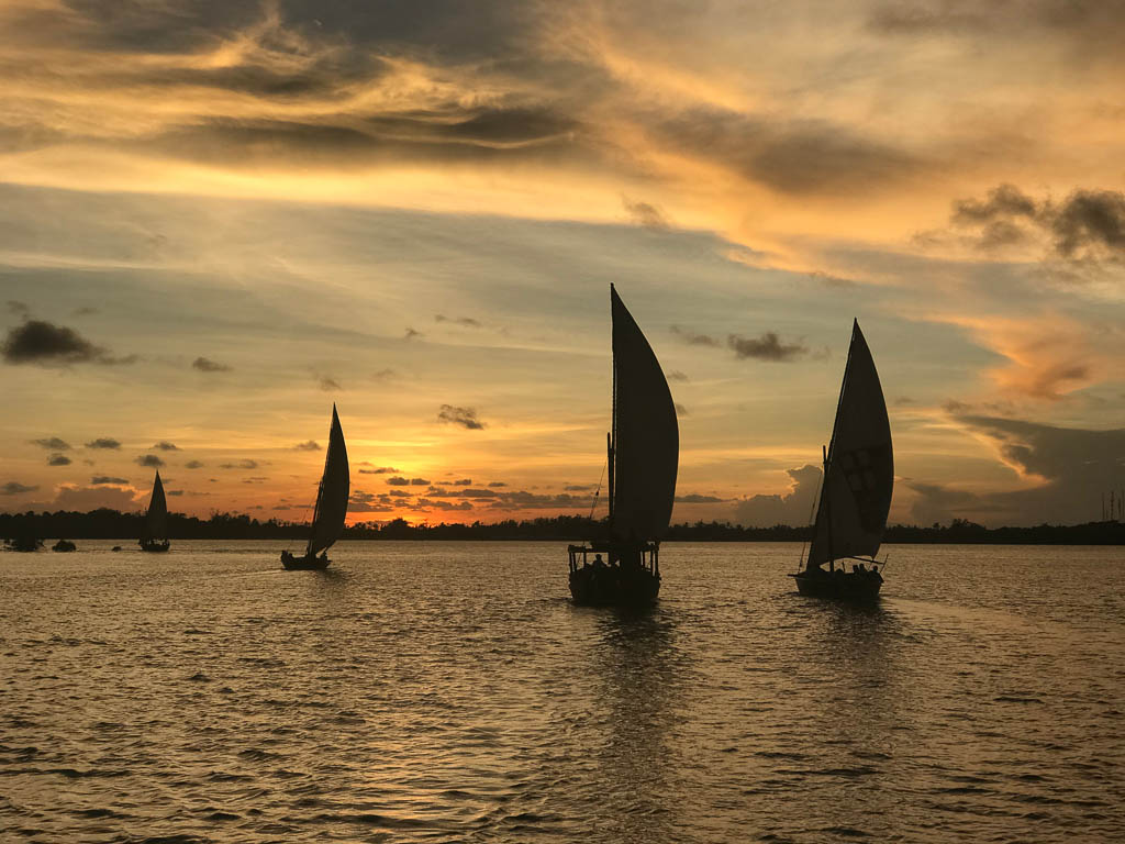 sunset dhow cruise in lamu island