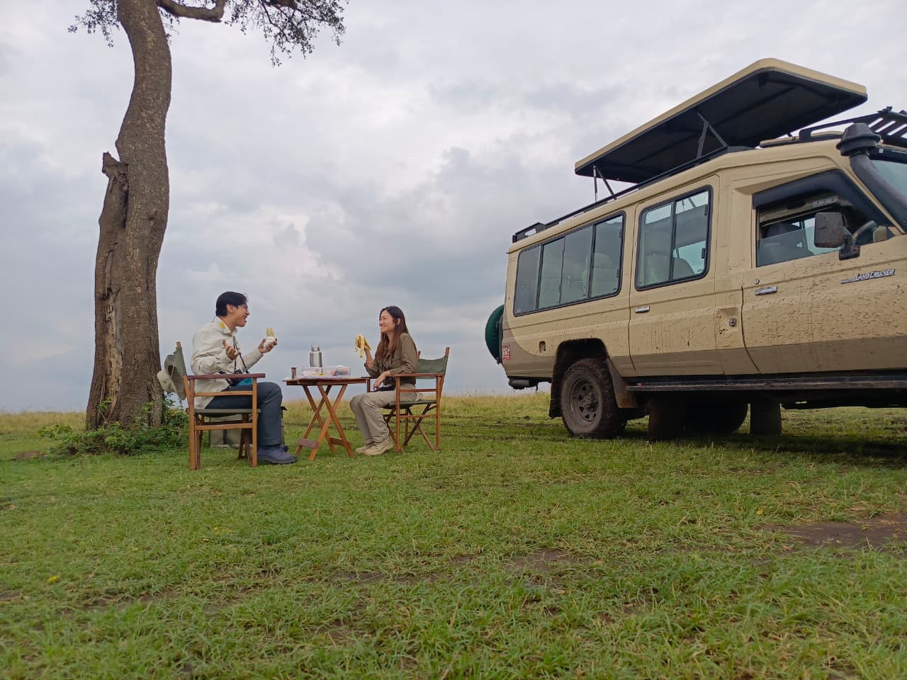 ertified and professional Cross Wild Safaris guide team for a secure Kenya safari.