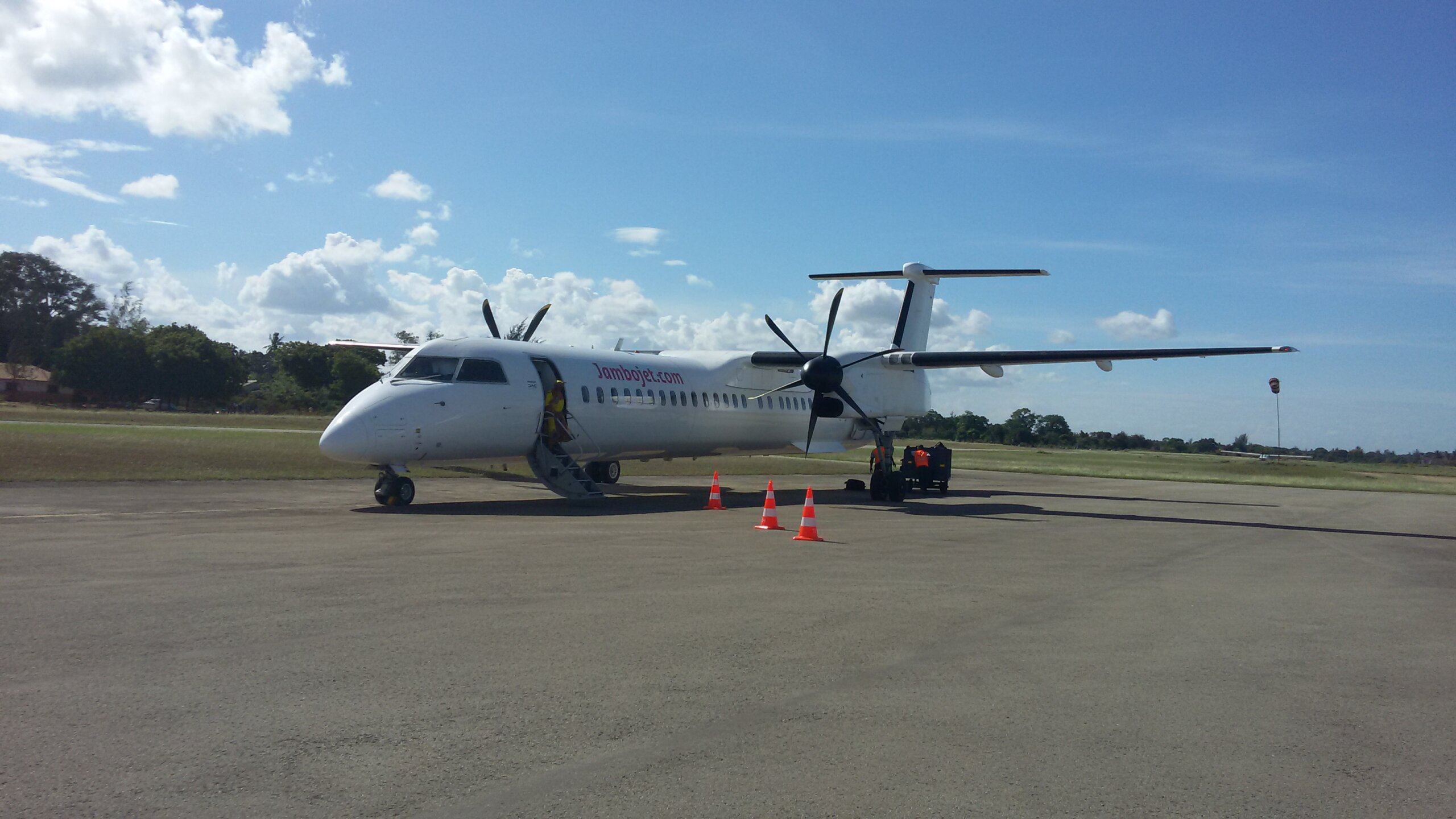 FLYING SAFARIS WITH CROSS WILD SAFARIS AT MOMBASA IN KENYA