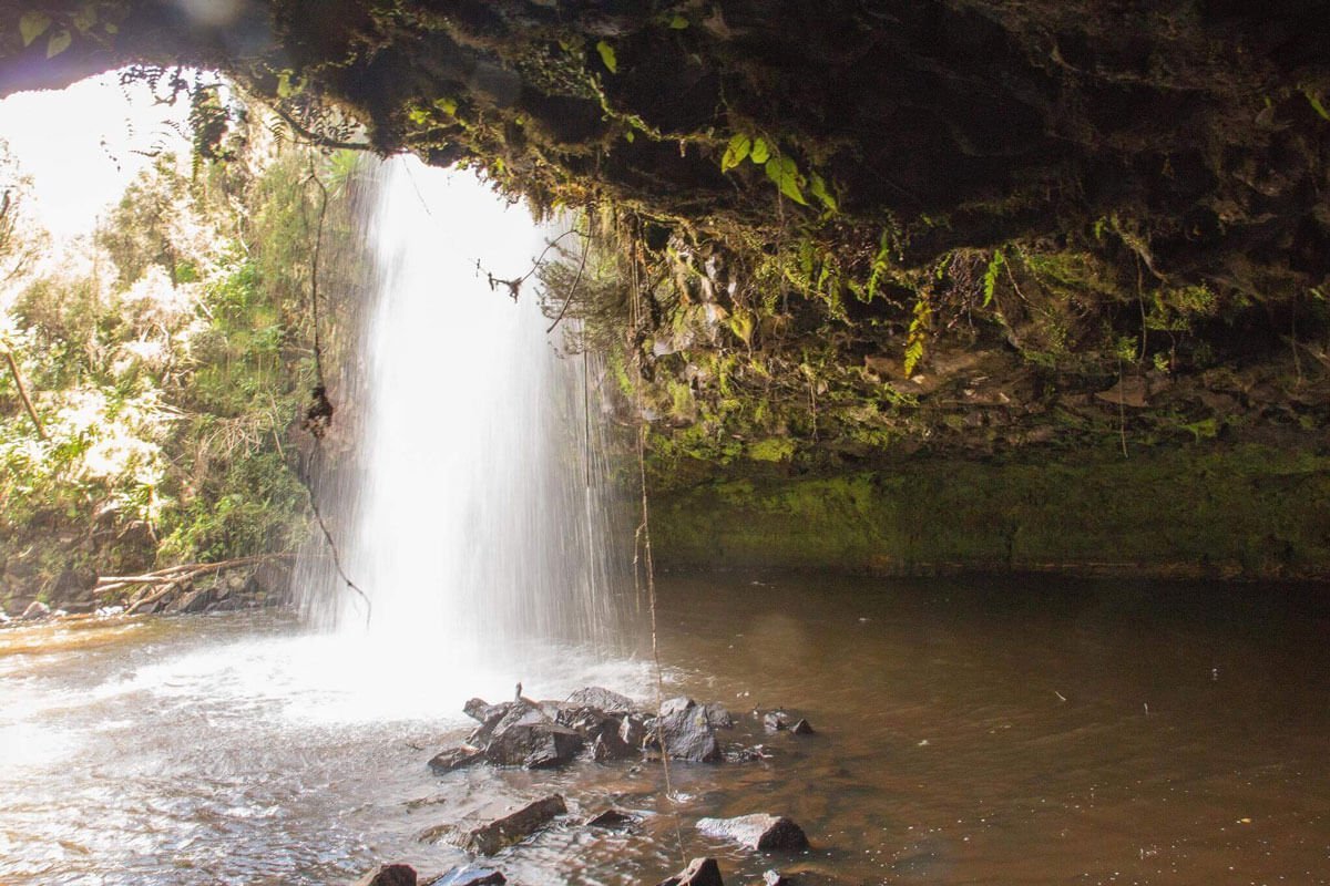 Magura water Falls and Queens Cave Trail in Aberdare
