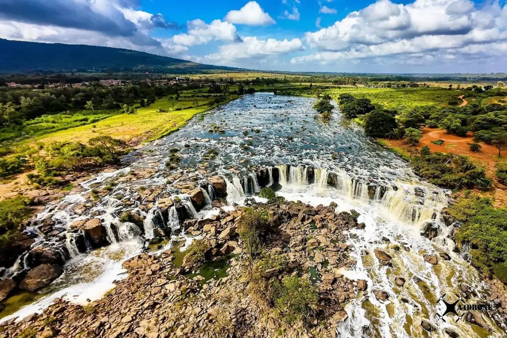 climbing Mt Oldonyo Sabuk with cross wild safaris in Kenya