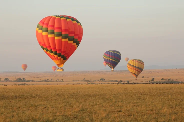 hot air balloon safari in Masai Mara national reserve in Kenya with cross wild safaris
