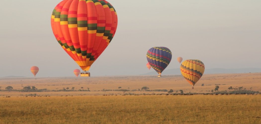 hot air balloon safari in Masai Mara national reserve in Kenya with cross wild safaris